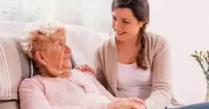 Servicio de cuidadoras internas a domicilio para personas mayores en Málaga.